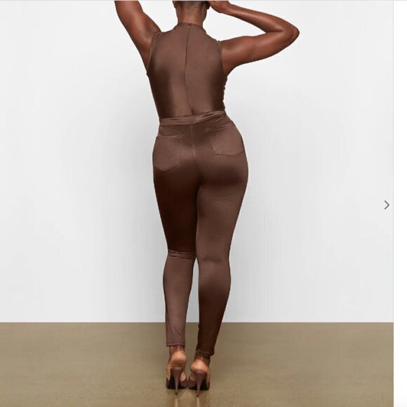 Skims Disco Pant in Cocoa - Picture 3 of 5